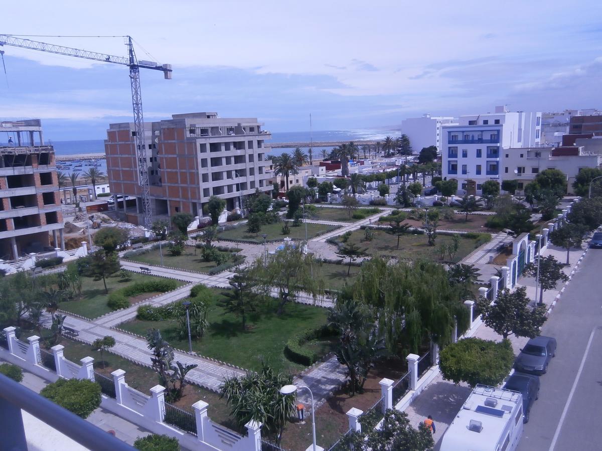 Residence Touristique Ibn Rochd Asilah Bagian luar foto